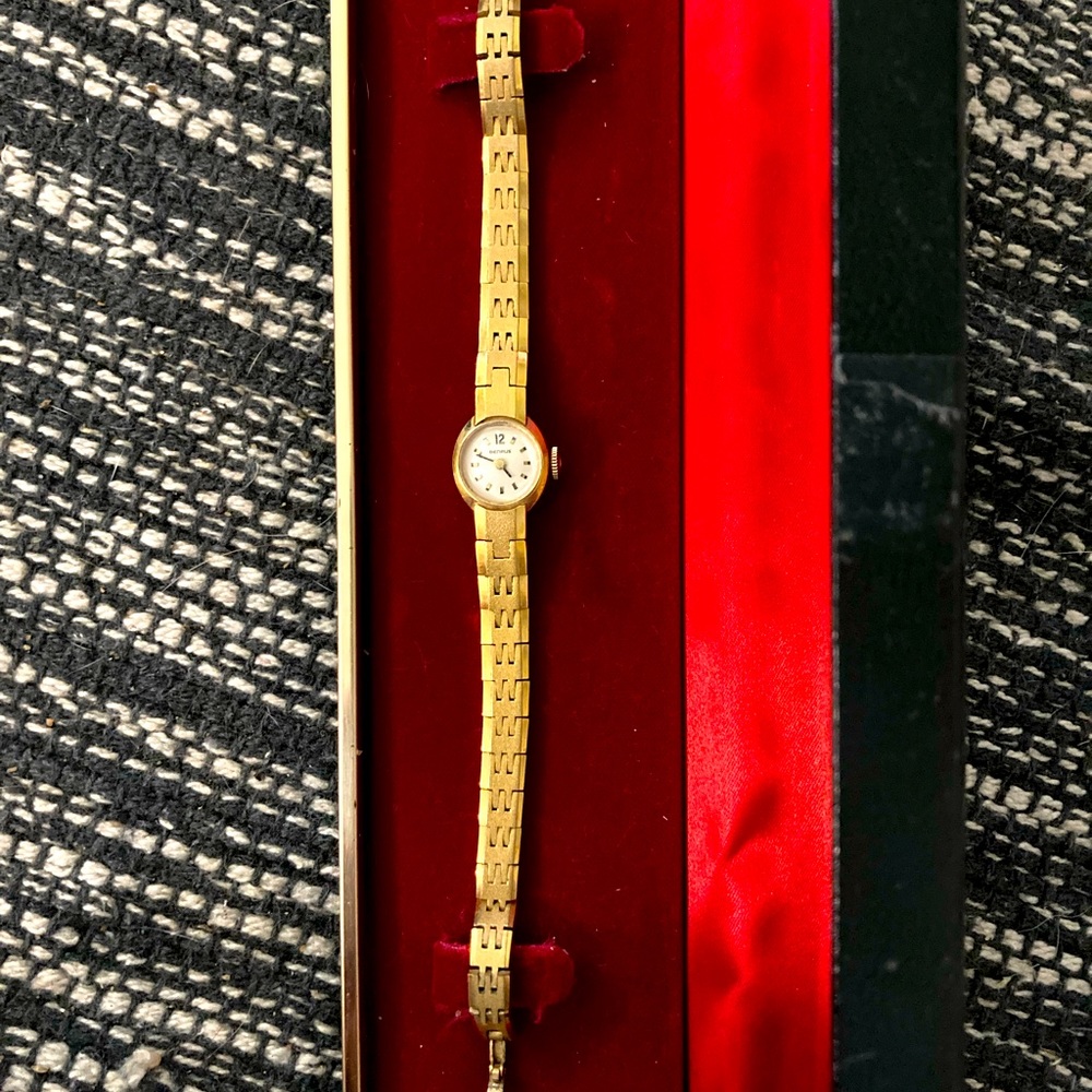 VINTAGE watch